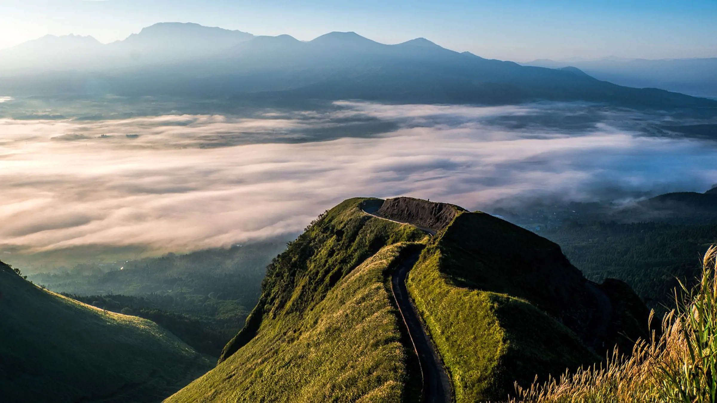 Wandern im Aso-Kuju Nationalpark